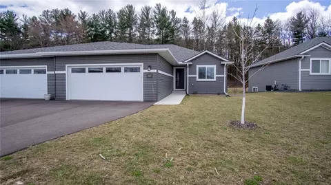 1323 Juniper Pl, Eau Claire, WI 54703