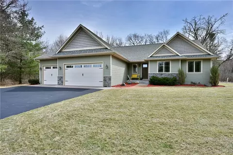 w2459 Taylor Creek Road, Eau Claire, WI 54701