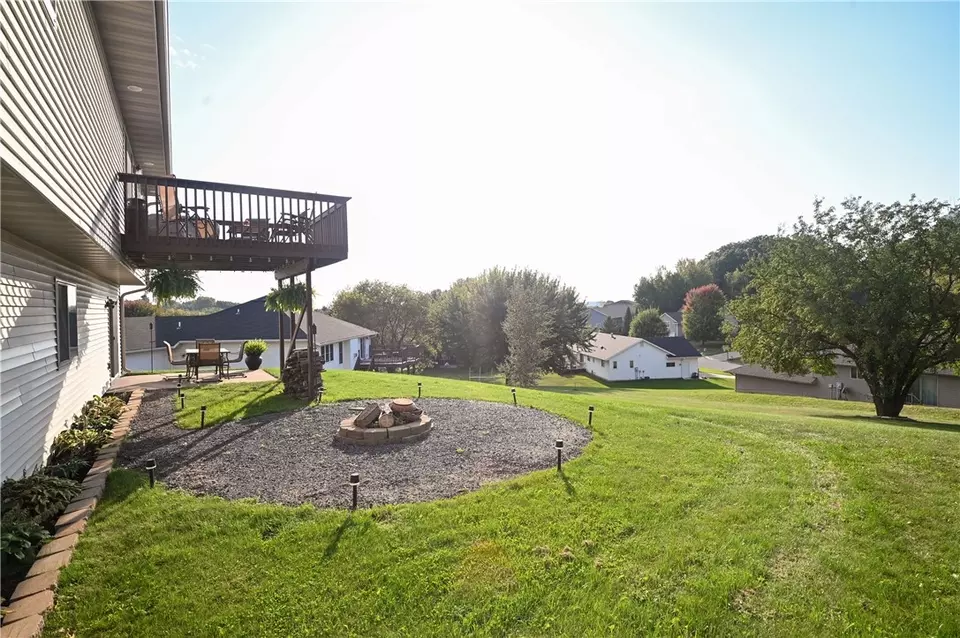 Exterior - 4410 Echo Valley Dr, Eau Claire, WI 54701 photo 3 of 7
