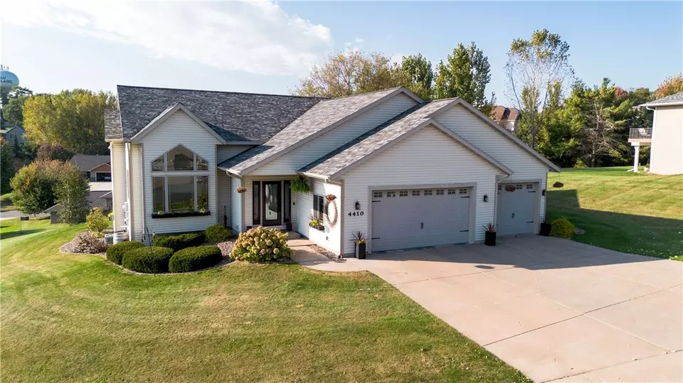 Exterior - 4410 Echo Valley Dr, Eau Claire, WI 54701 photo 6 of 7
