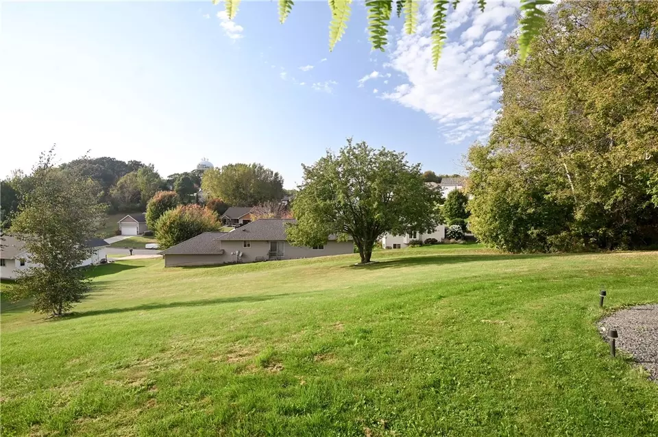 Exterior - 4410 Echo Valley Dr, Eau Claire, WI 54701 photo 5 of 7