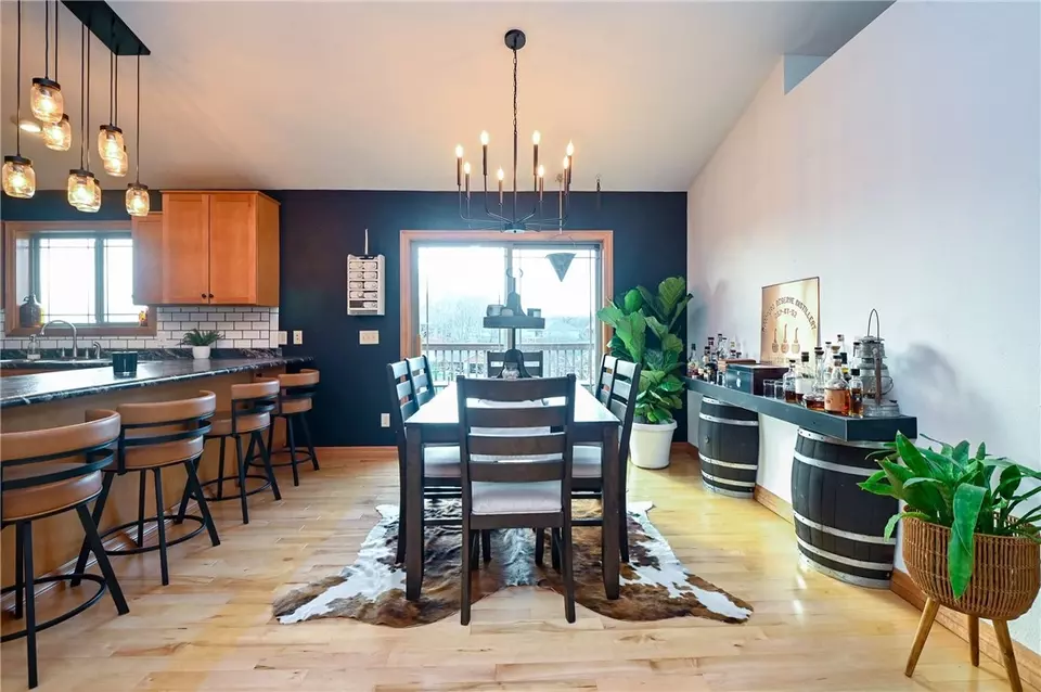 Dining - 4410 Echo Valley Dr, Eau Claire, WI 54701 photo 2 of 3