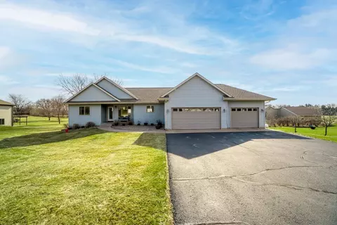 4527 156th St, Chippewa Falls, WI 54729