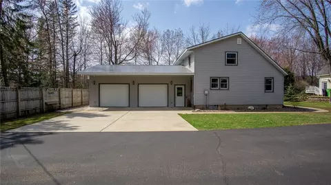11304 161st St, Chippewa Falls, WI 54729