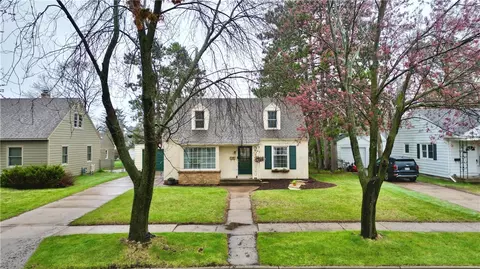 227 E Polk Ave, Eau Claire, WI 54701