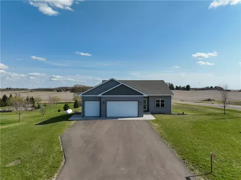 9312 E 453rd Ave, Elk Mound, WI 54739