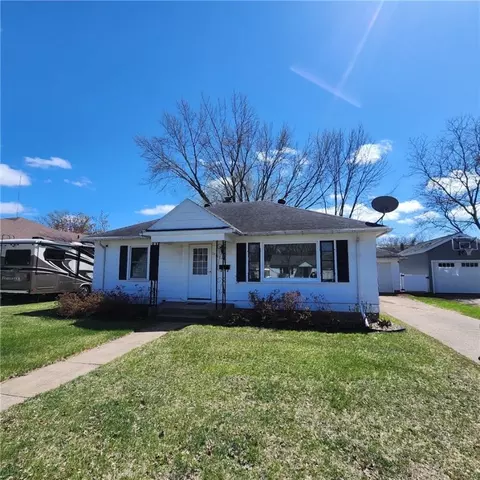 1711 Badger Ave, Eau Claire, WI 54701