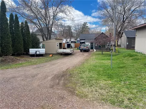211 W Marshall St, Rice Lake, WI 54868