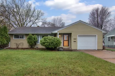 2015 Valmont Ave, Eau Claire, WI 54701