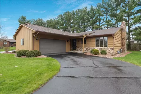 3375 Southgate Ct, Eau Claire, WI 54701
