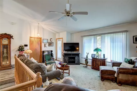 3329 E Meadows Pl, Eau Claire, WI 54701 photo 5
