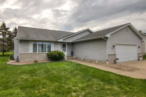 3329 E Meadows Pl, Eau Claire, WI 54701 photo 20