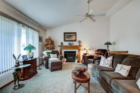 3329 E Meadows Pl, Eau Claire, WI 54701 photo 4