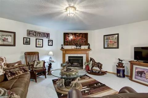 3329 E Meadows Pl, Eau Claire, WI 54701 photo 12
