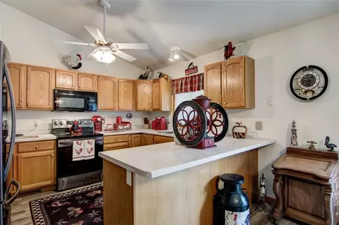 3329 E Meadows Pl, Eau Claire, WI 54701 photo 6