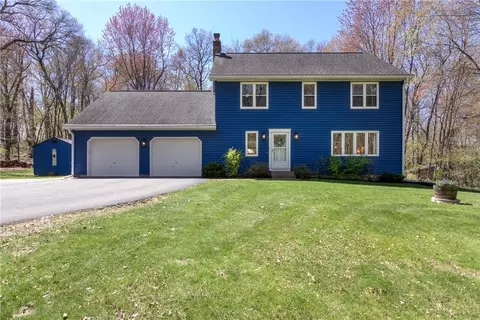 e1924 Kirk Court, Eau Claire, WI 54701
