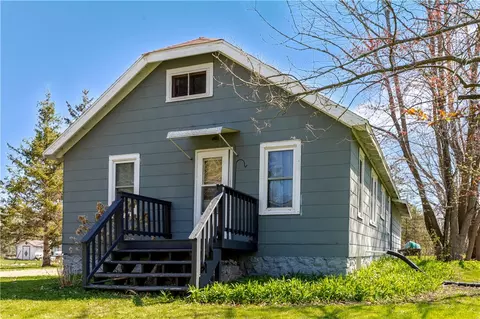213 N 8th St, Cornell, WI 54732