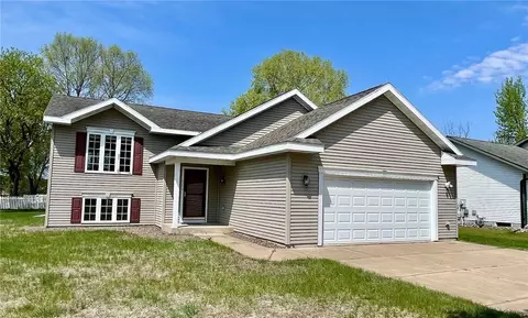 2209 2nd St W, Menomonie, WI 54751