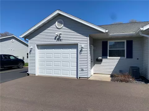 3521 Lever St, Eau Claire, WI 54701