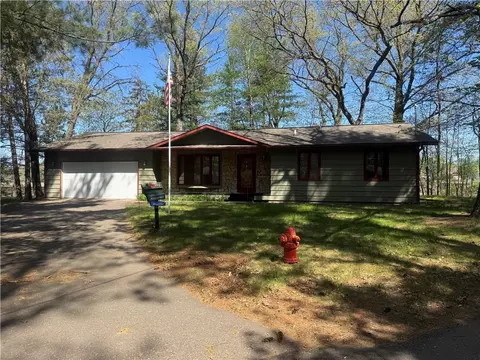 303 Woodlawn Ave, Spooner, WI 54801