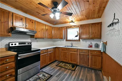 Kitchen - 47025 Twin Pines Ln, Cable, WI 54821 photo 2 of 2