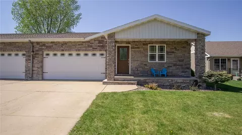 3312 White Oak Ln, Eau Claire, WI 54703