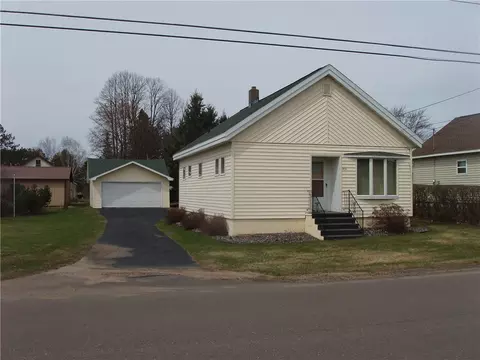 853 Saunders Ave, Park Falls, WI 54552