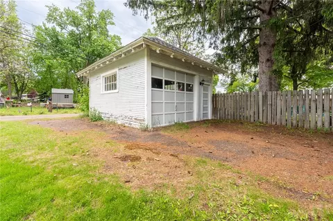 404 Walnut St, Spooner, WI 54801 photo 11