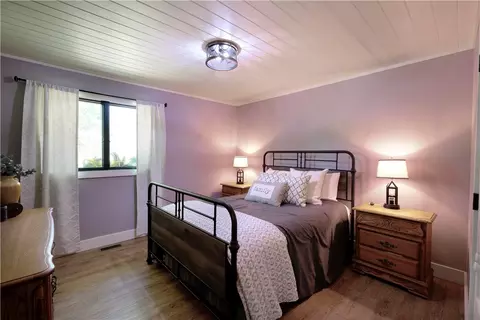 Bedroom - 45020 Sugar Bay Dr, Cable, WI 54821 photo 1 of 7