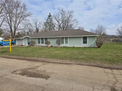 104 5th St, Pepin, WI 54759
