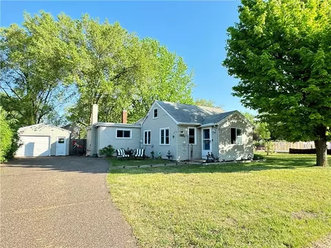 3546 Anderson Dr, Eau Claire, WI 54703