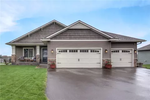 1215 Brooke Ct, Chippewa Falls, WI 54729