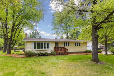 901 Clinton Rd, Black River Falls, WI 54615