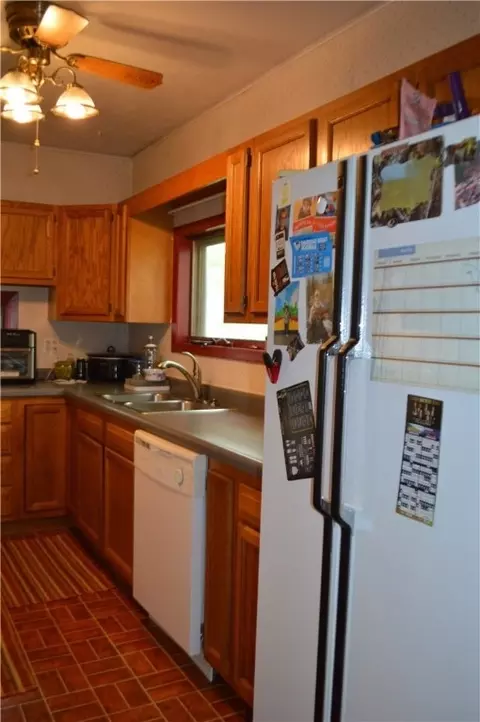 Kitchen - 422 Moore St, Chetek, WI 54728 photo 3 of 3