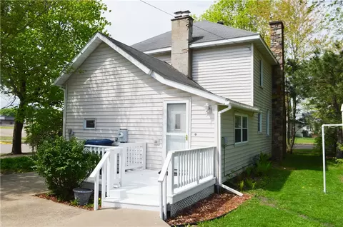 422 Moore St, Chetek, WI 54728