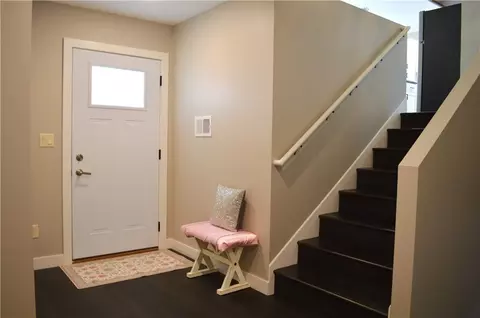 Entry Way - 263 Wisconsin Ave, Chetek, WI 54728 photo 4 of 7