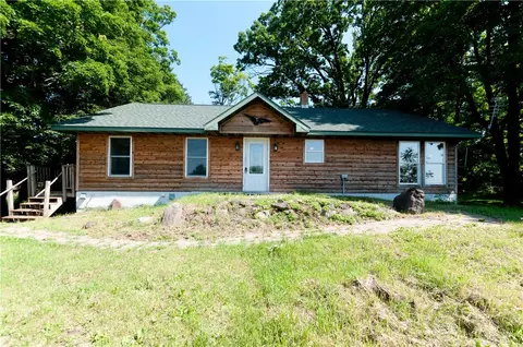2431 10 12 St, Cumberland, WI 54829