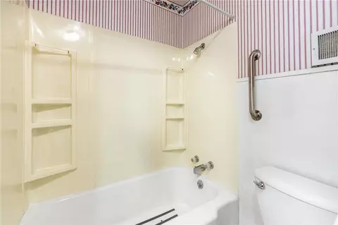3784 Tamara Dr, Eau Claire, WI 54701 photo 18