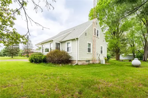 3784 Tamara Dr, Eau Claire, WI 54701 photo 3