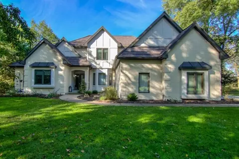 5840 Wild Rose Ln, Eau Claire, WI 54701