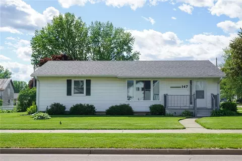 147 N State St, Mondovi, WI 54755