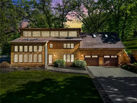 3904 Forest Heights Dr, Eau Claire, WI 54701