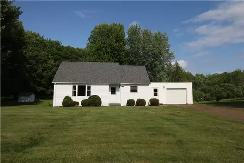 Exterior - 1101 S 8th St, Cornell, WI 54732 photo 2 of 4