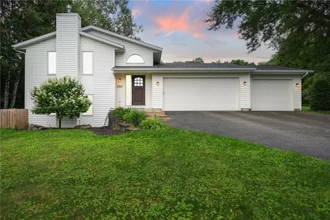3713 Kingswood Ct, Eau Claire, WI 54701