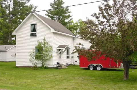 807 3rd St, Bruce, WI 54819