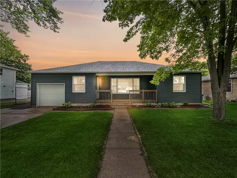 1708 Rist Ave, Eau Claire, WI 54701