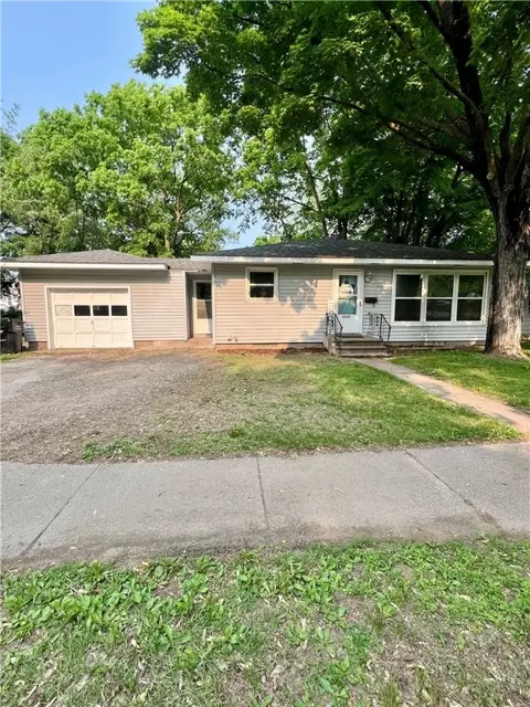 1209 9th St #0, Menomonie, WI 54751