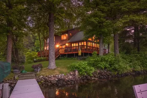809 Idlewild St, Balsam Lake, WI 54810