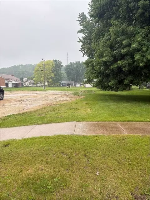 154 E Main St, Hixton, WI 54635
