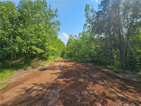 000 Oak Rd, Shell Lake, WI 54871